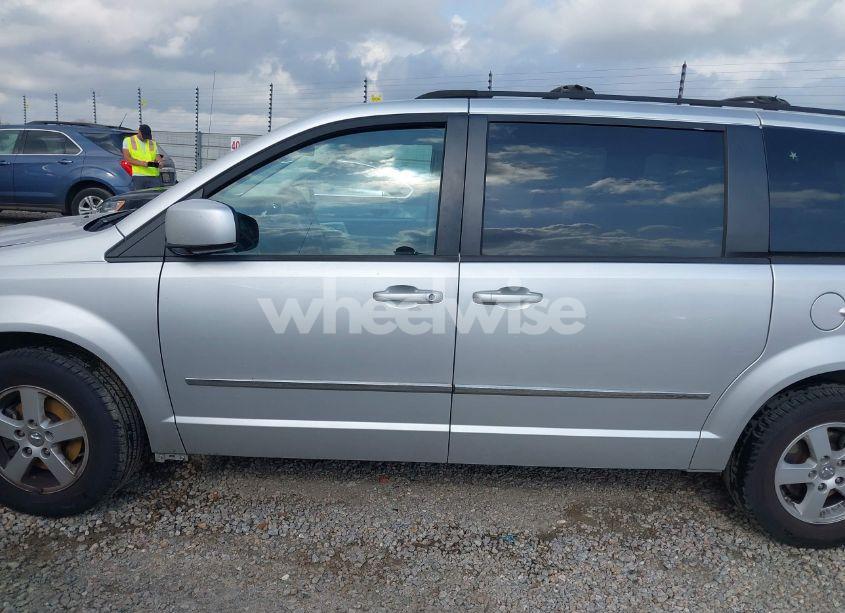 Photo 15 of 2010 Dodge Grand CARAVAN SXT (VIN 2D4RN5D17AR201980)