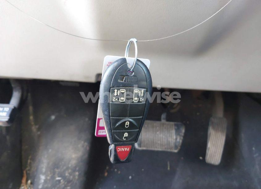 Photo 11 of 2010 Dodge Grand CARAVAN SXT (VIN 2D4RN5D17AR204992)