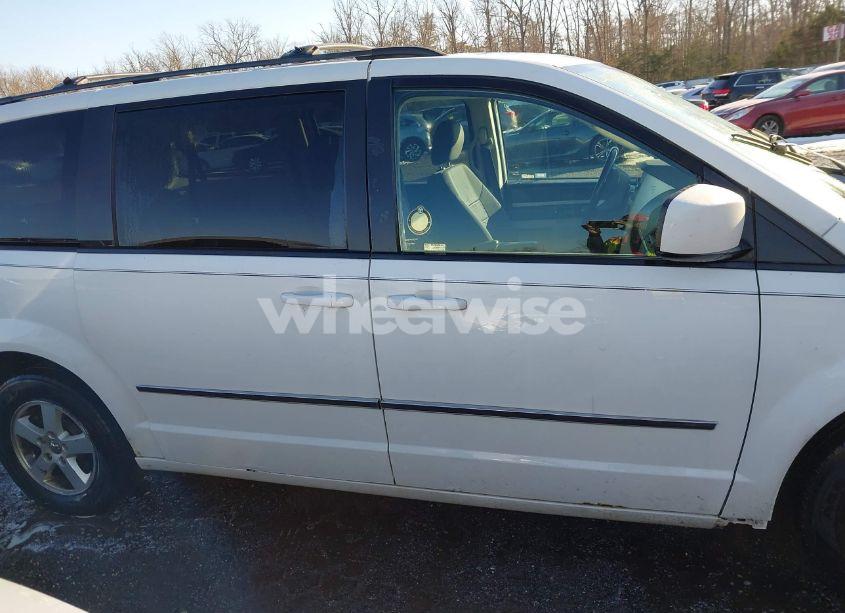 Photo 13 of 2010 Dodge Grand CARAVAN SXT (VIN 2D4RN5D17AR204992)