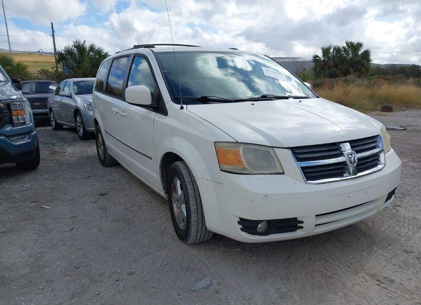 2010 Dodge Grand CARAVAN SXT (VIN 2D4RN5D17AR210663) main photo