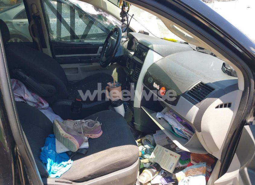 Photo 5 of 2010 Dodge Grand CARAVAN SXT (VIN 2D4RN5D17AR272970)