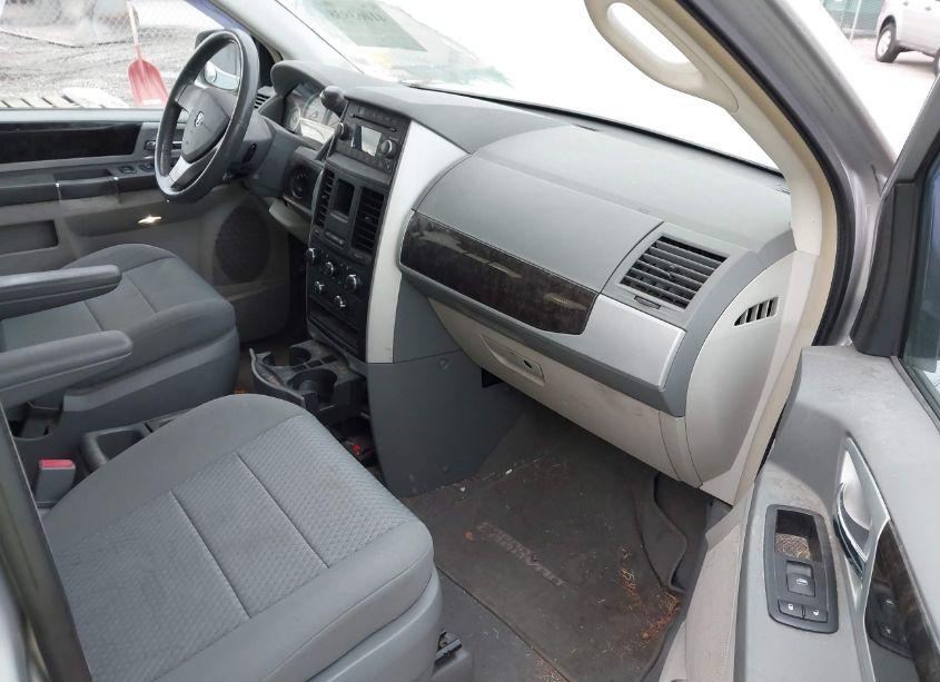 Photo 5 of 2010 Dodge Grand CARAVAN SXT (VIN 2D4RN5D17AR408191)