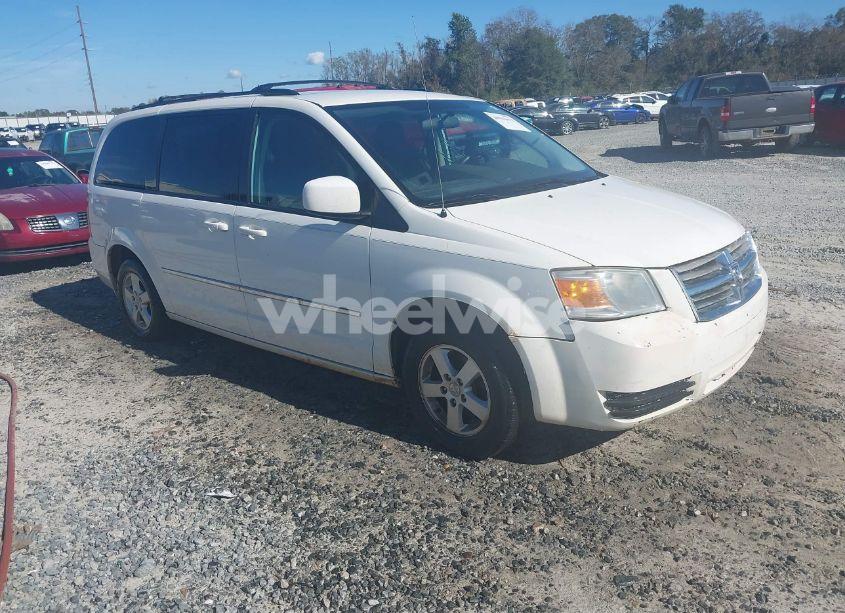 2010 Dodge Grand CARAVAN SXT (VIN 2D4RN5D18AR119093) main photo