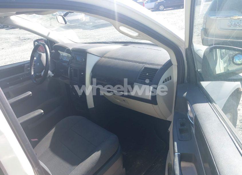 Photo 5 of 2010 Dodge Grand CARAVAN SXT (VIN 2D4RN5D18AR119093)