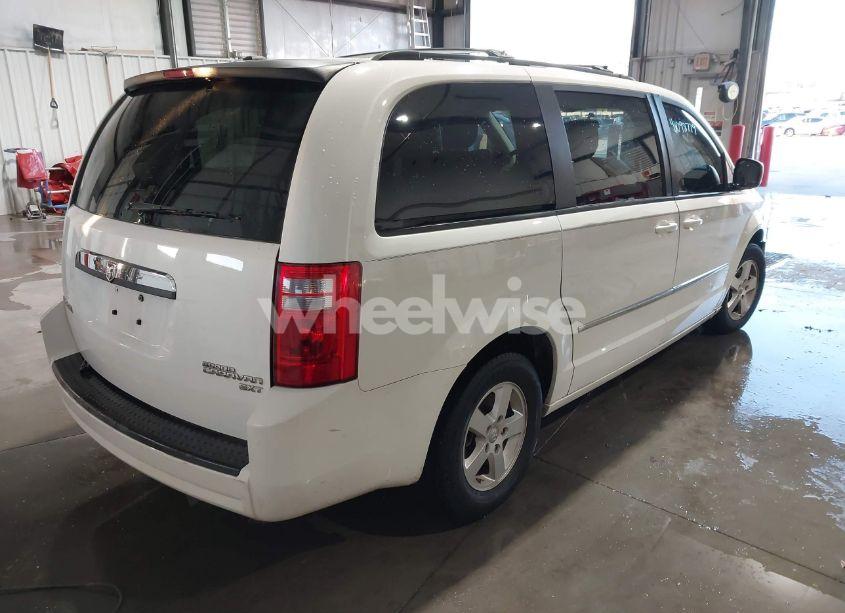 Photo 4 of 2010 Dodge Grand CARAVAN SXT (VIN 2D4RN5D18AR245132)