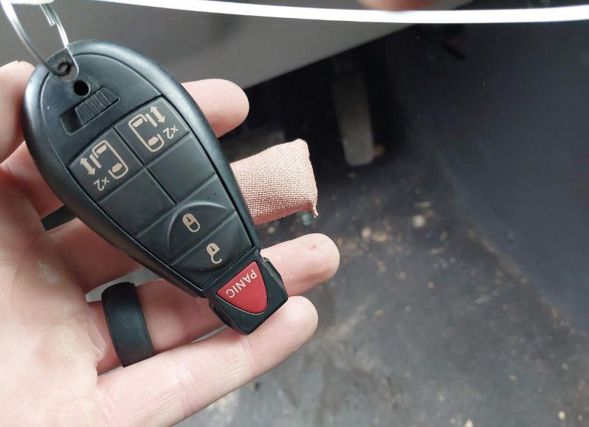 Photo 11 of 2010 Dodge Grand CARAVAN SXT (VIN 2D4RN5D18AR331749)