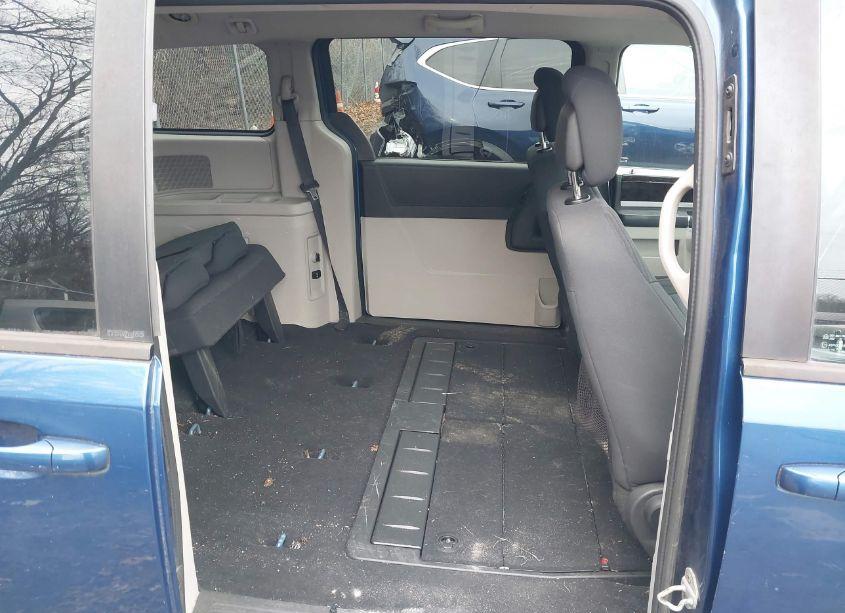 Photo 8 of 2010 Dodge Grand CARAVAN SXT (VIN 2D4RN5D18AR331749)
