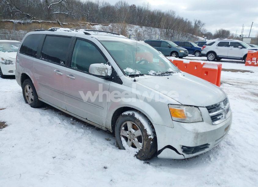 2010 Dodge Grand CARAVAN SXT (VIN 2D4RN5D19AR256415) main photo
