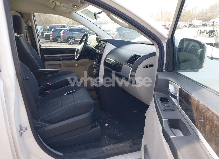 Photo 5 of 2010 Dodge Grand CARAVAN SXT (VIN 2D4RN5D19AR434422)