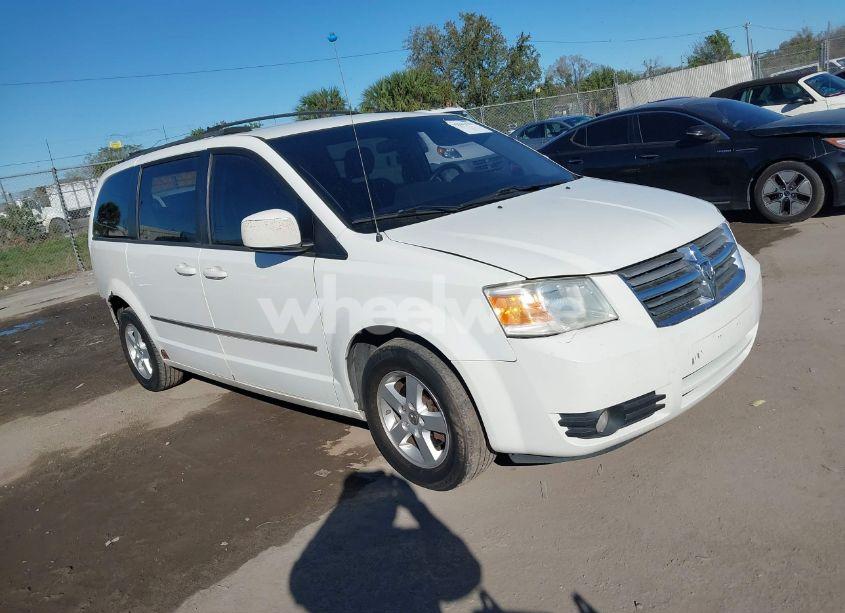 2010 Dodge Grand CARAVAN SXT (VIN 2D4RN5D1XAR196385) main photo