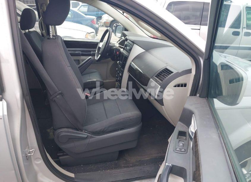 Photo 5 of 2010 Dodge Grand CARAVAN SXT (VIN 2D4RN5D1XAR209829)