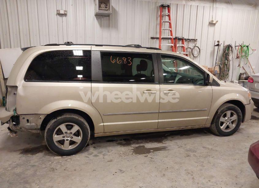 Photo 12 of 2010 Dodge Grand CARAVAN SXT (VIN 2D4RN5D1XAR225268)