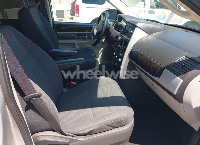 Photo 5 of 2010 Dodge Grand CARAVAN SXT (VIN 2D4RN5D1XAR263938)