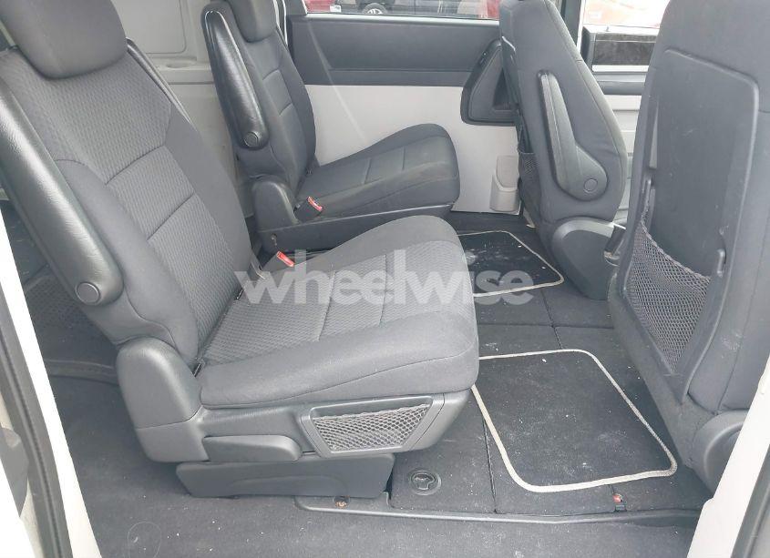 Photo 8 of 2010 Dodge Grand CARAVAN SXT (VIN 2D4RN5D1XAR331770)