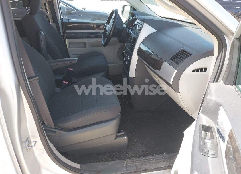 Photo 5 of 2010 Dodge Grand CARAVAN SXT (VIN 2D4RN5D1XAR417287)