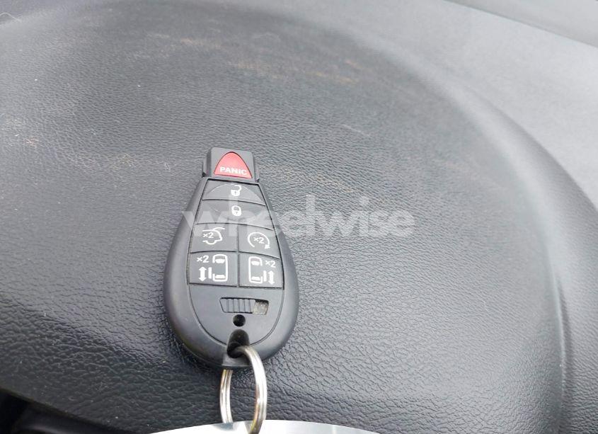 Photo 11 of 2011 Dodge Grand CARAVAN CREW (VIN 2D4RN5DG1BR608389)