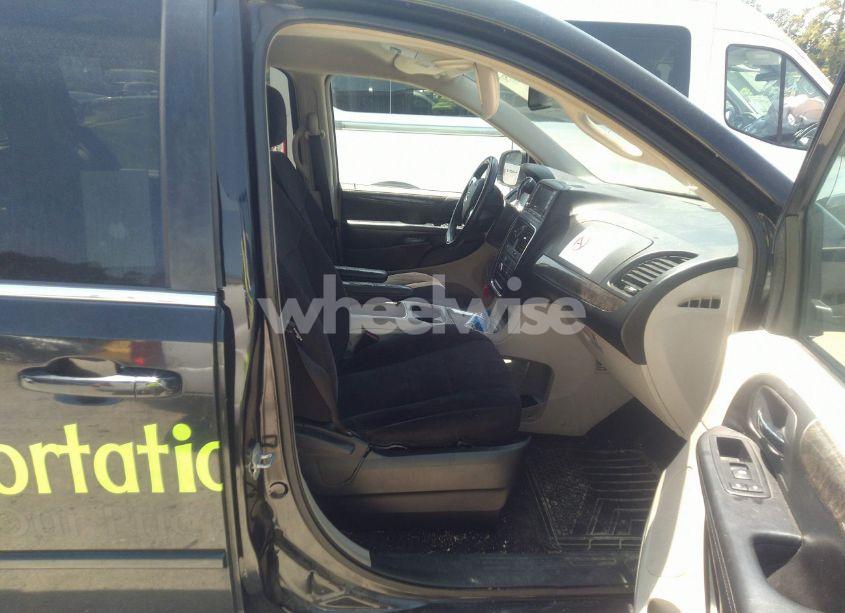 Photo 5 of 2011 Dodge Grand CARAVAN CREW (VIN 2D4RN5DG3BR629115)