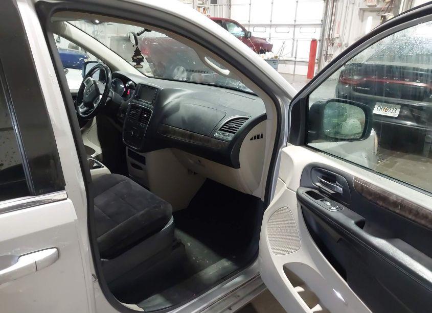 Photo 5 of 2011 Dodge Grand CARAVAN CREW (VIN 2D4RN5DG4BR660678)