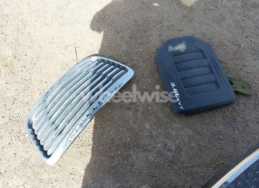 Photo 12 of 2011 Dodge Grand CARAVAN CREW (VIN 2D4RN5DG4BR751787)