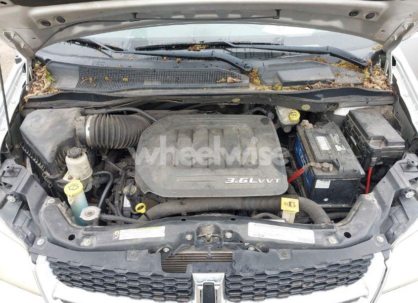 Photo 10 of 2011 Dodge Grand CARAVAN CREW (VIN 2D4RN5DG7BR678351)