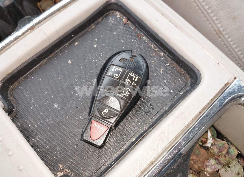 Photo 11 of 2011 Dodge Grand CARAVAN CREW (VIN 2D4RN5DG7BR678351)