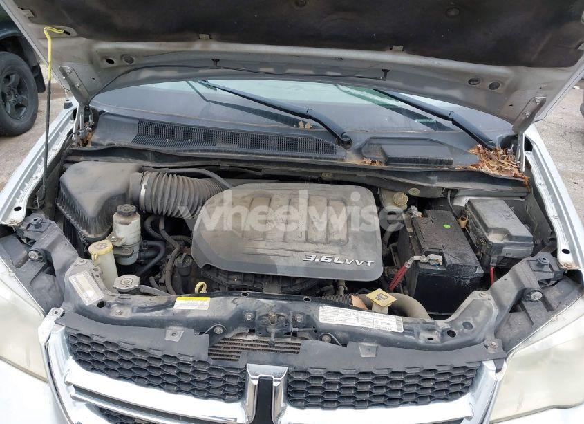 Photo 10 of 2011 Dodge Grand CARAVAN CREW (VIN 2D4RN5DG7BR786789)