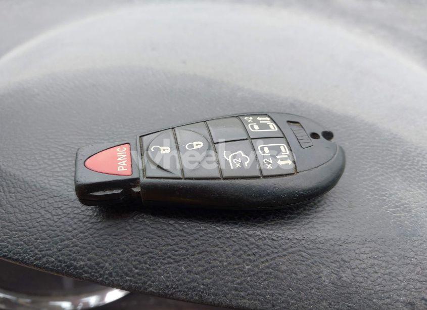 Photo 11 of 2011 Dodge Grand CARAVAN CREW (VIN 2D4RN5DG7BR786789)