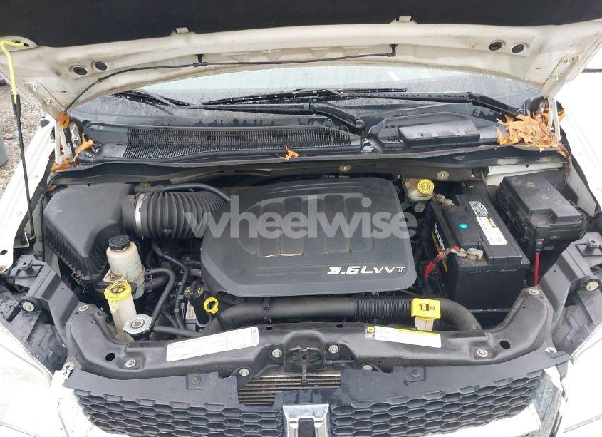 Photo 10 of 2011 Dodge Grand CARAVAN CREW (VIN 2D4RN5DG8BR707288)