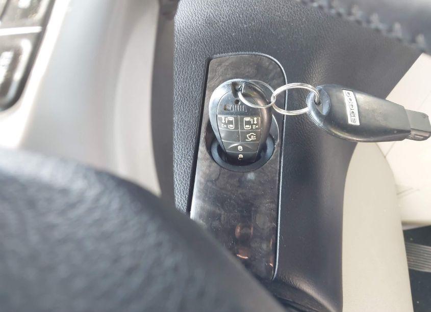 Photo 11 of 2011 Dodge Grand CARAVAN CREW (VIN 2D4RN5DG8BR772173)