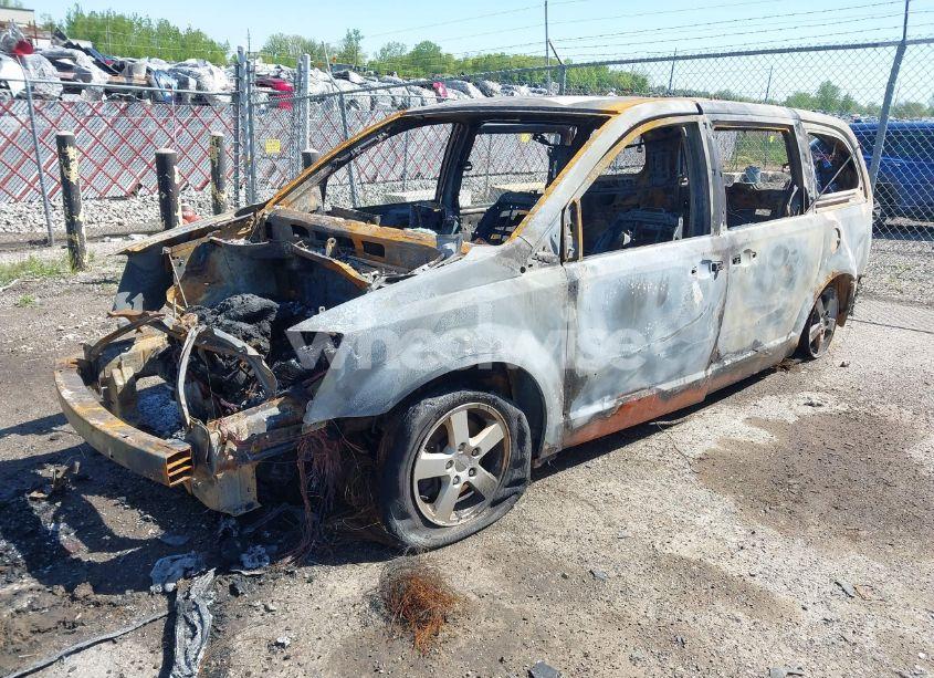 Photo 2 of 2011 Dodge Grand CARAVAN CREW (VIN 2D4RN5DG9BR751137)