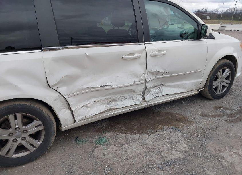 Photo 6 of 2011 Dodge Grand CARAVAN CREW (VIN 2D4RN5DGXBR792375)