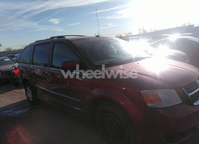 2010 Dodge Grand CARAVAN SXT (VIN 2D4RN5DX0AR145806) main photo