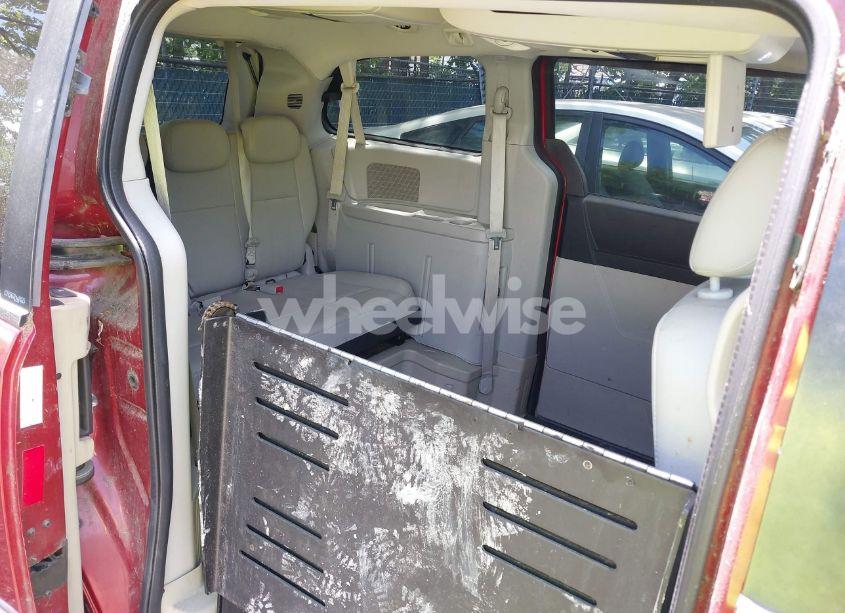 Photo 8 of 2010 Dodge Grand CARAVAN SXT (VIN 2D4RN5DX5AR223609)