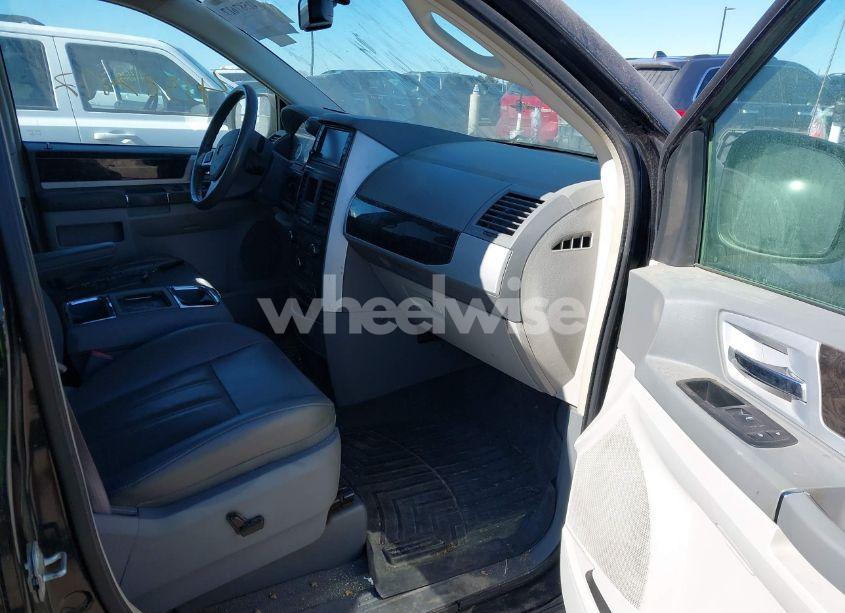 Photo 5 of 2010 Dodge Grand CARAVAN SXT (VIN 2D4RN5DX5AR223772)