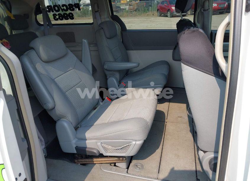 Photo 8 of 2010 Dodge Grand CARAVAN SXT (VIN 2D4RN5DX7AR144801)