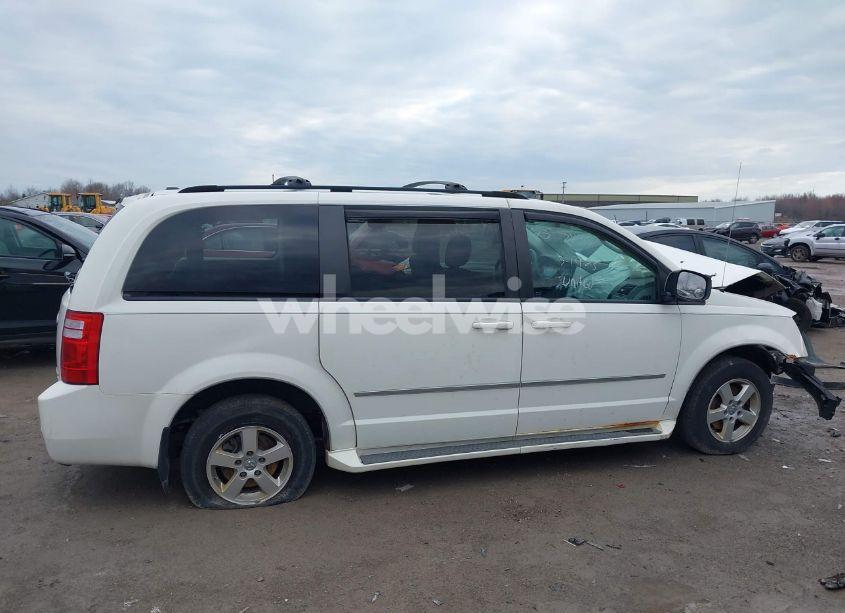 Photo 14 of 2010 Dodge Grand CARAVAN SXT (VIN 2D4RN5DX8AR256670)