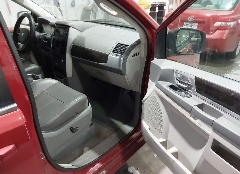 Photo 5 of 2010 Dodge Grand CARAVAN SXT (VIN 2D4RN5DX9AR127935)