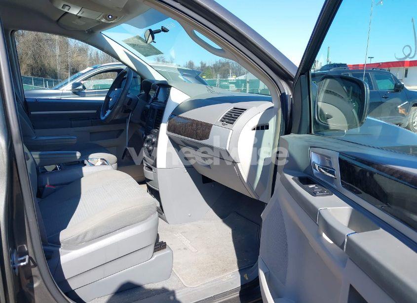 Photo 5 of 2010 Dodge Grand CARAVAN CREW (VIN 2D4RN6DX3AR411826)