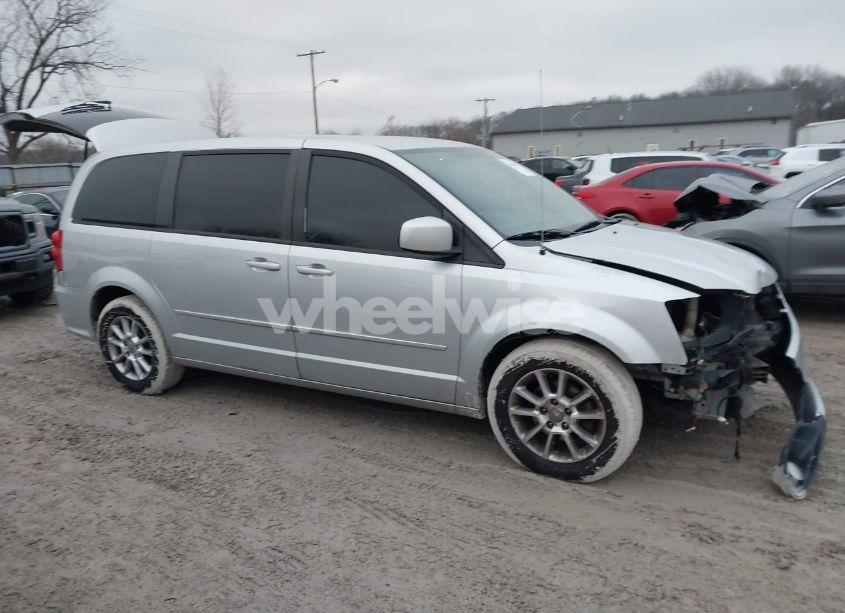 2011 Dodge Grand CARAVAN R/T (VIN 2D4RN7DG1BR701411) main photo