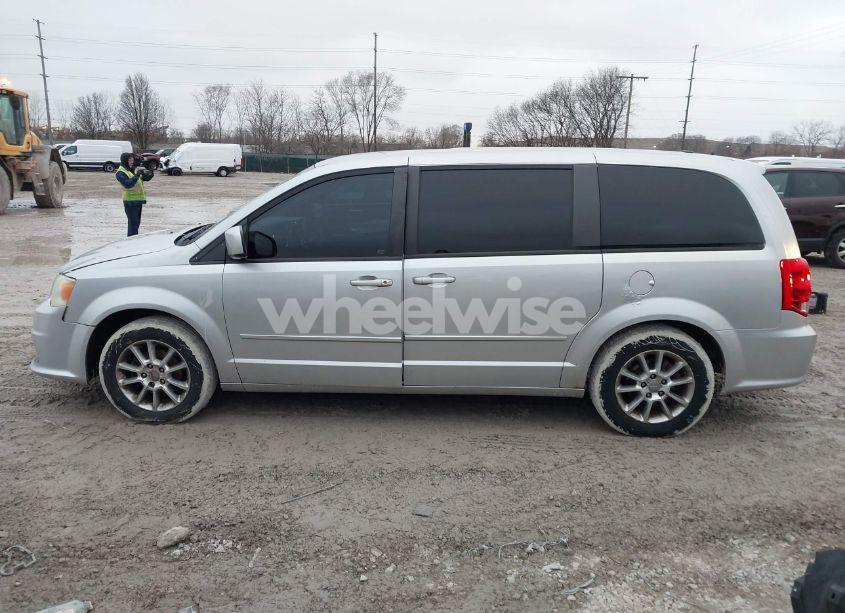 Photo 15 of 2011 Dodge Grand CARAVAN R/T (VIN 2D4RN7DG1BR701411)