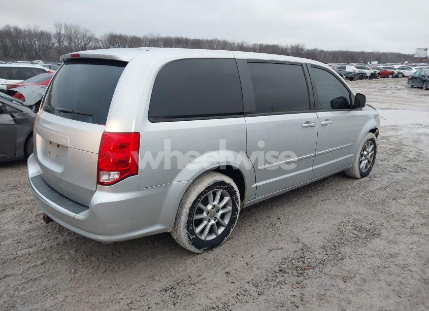 Photo 4 of 2011 Dodge Grand CARAVAN R/T (VIN 2D4RN7DG1BR701411)