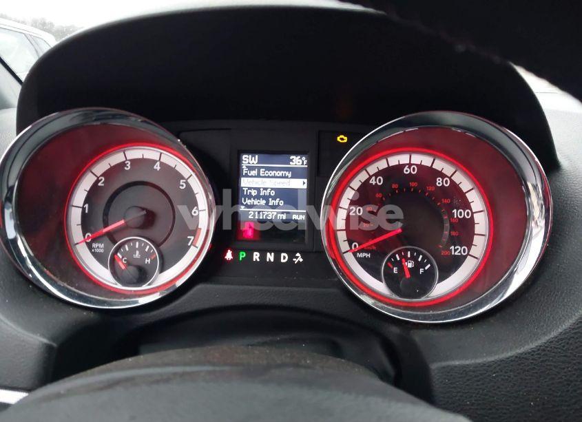 Photo 7 of 2011 Dodge Grand CARAVAN R/T (VIN 2D4RN7DG1BR701411)