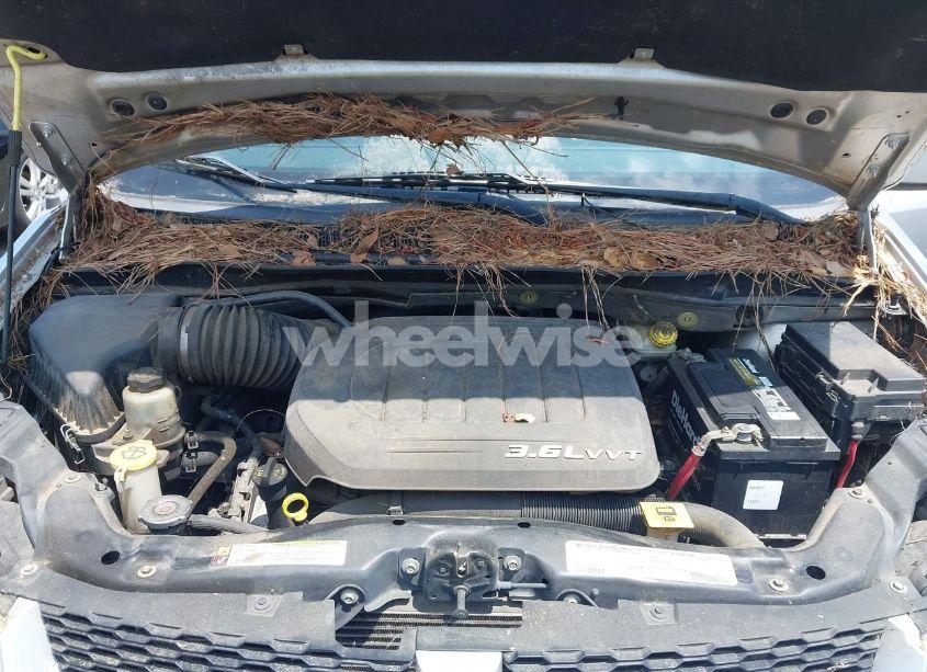 Photo 10 of 2011 Dodge Grand CARAVAN R/T (VIN 2D4RN7DG5BR786477)