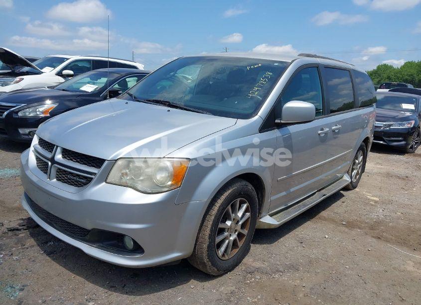 Photo 2 of 2011 Dodge Grand CARAVAN R/T (VIN 2D4RN7DG5BR786477)