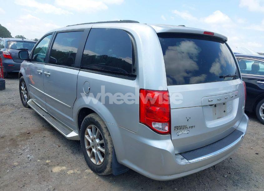 Photo 3 of 2011 Dodge Grand CARAVAN R/T (VIN 2D4RN7DG5BR786477)
