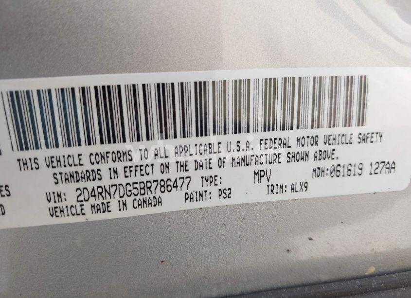 Photo 9 of 2011 Dodge Grand CARAVAN R/T (VIN 2D4RN7DG5BR786477)