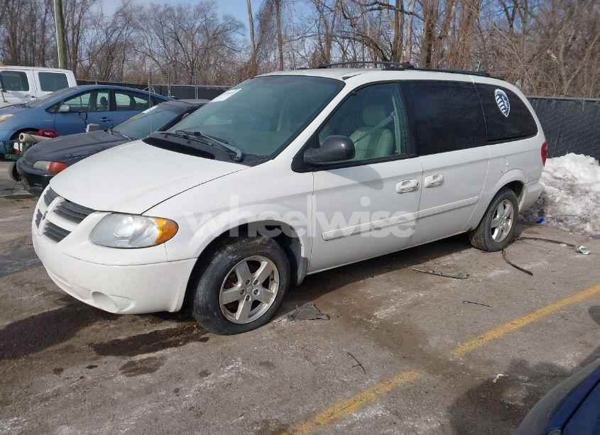Photo 2 of 2005 Dodge Grand CARAVAN SXT (VIN 2D8GP44L35R117916)