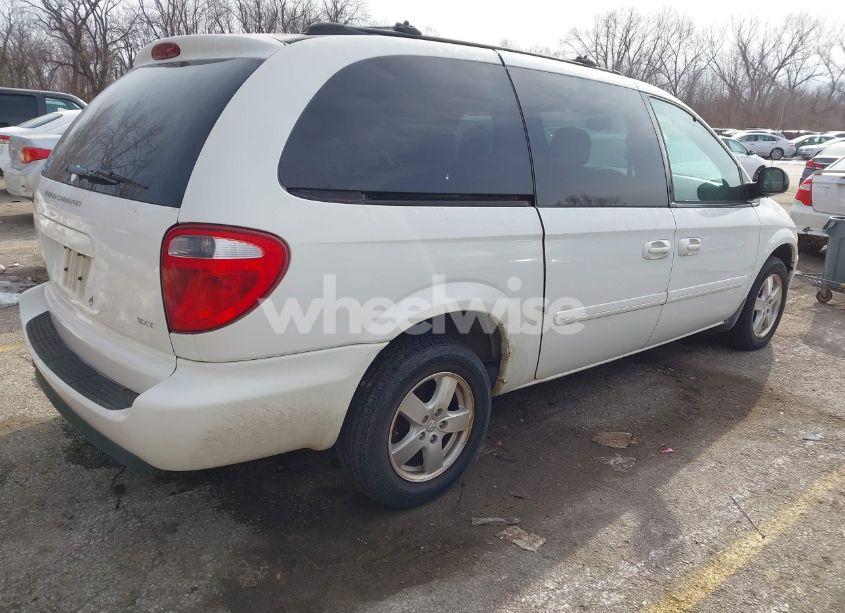 Photo 4 of 2005 Dodge Grand CARAVAN SXT (VIN 2D8GP44L35R117916)