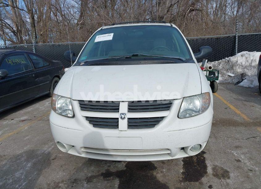 Photo 6 of 2005 Dodge Grand CARAVAN SXT (VIN 2D8GP44L35R117916)