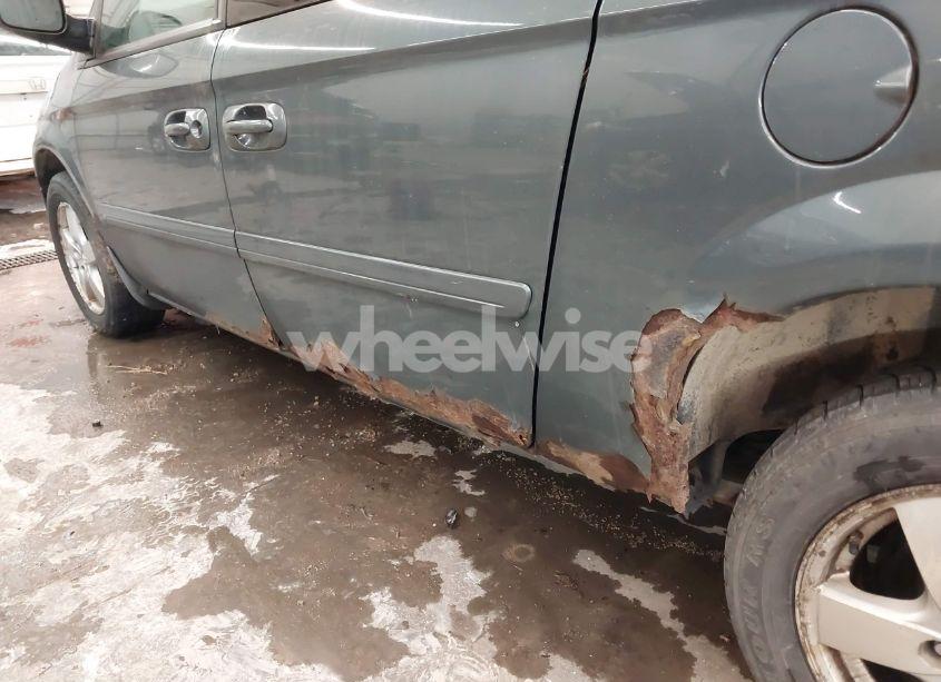 Photo 13 of 2005 Dodge Grand CARAVAN SXT (VIN 2D8GP44L55R131039)